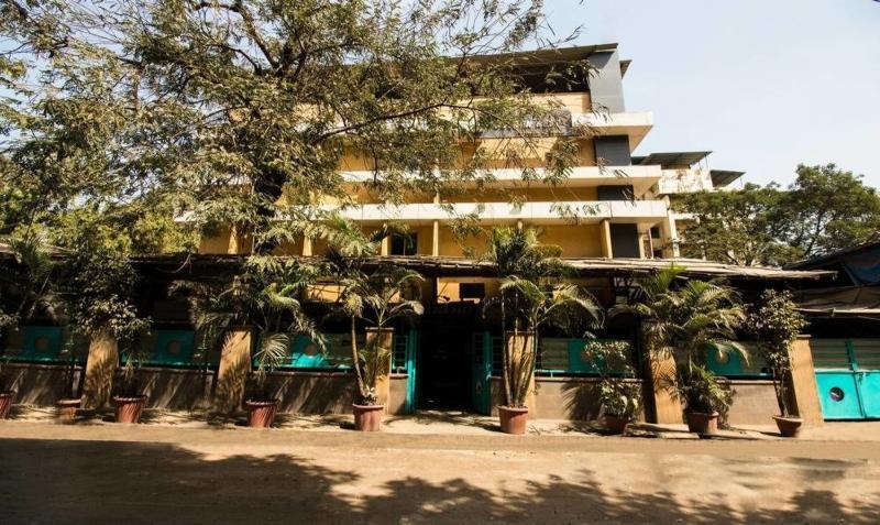 Treebo Trend Golden Nest Otel Thane Dış mekan fotoğraf