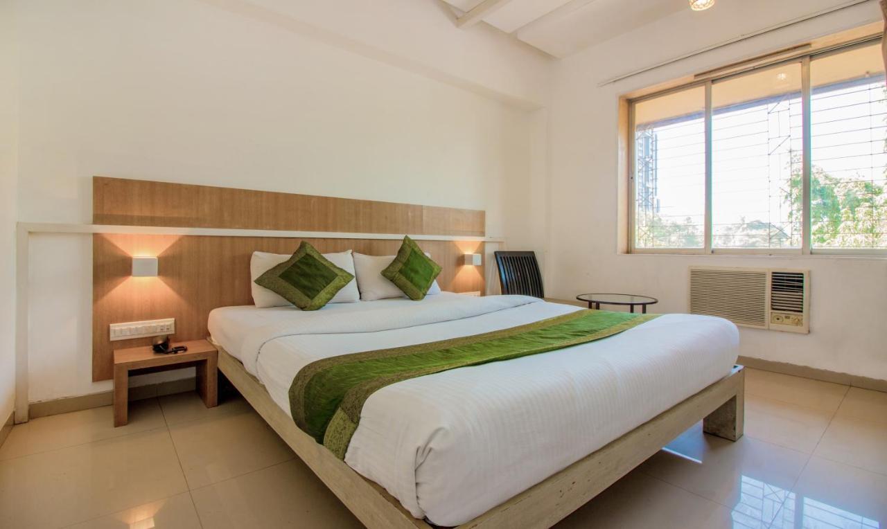 Treebo Trend Golden Nest Otel Thane Dış mekan fotoğraf
